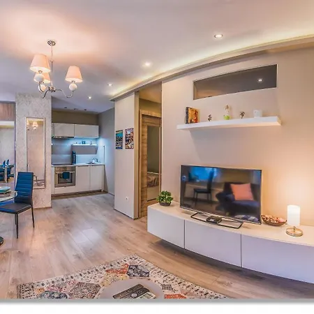 Apartamento Cozy In Downtown -modern And New Stylish With Ac And Easy Self Check In Anytime- Budapeste